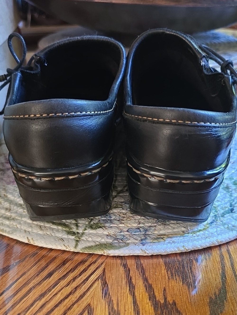 Women’s Casual Felt Slip-On Clog in Dark Gray - Picture 8 of 8